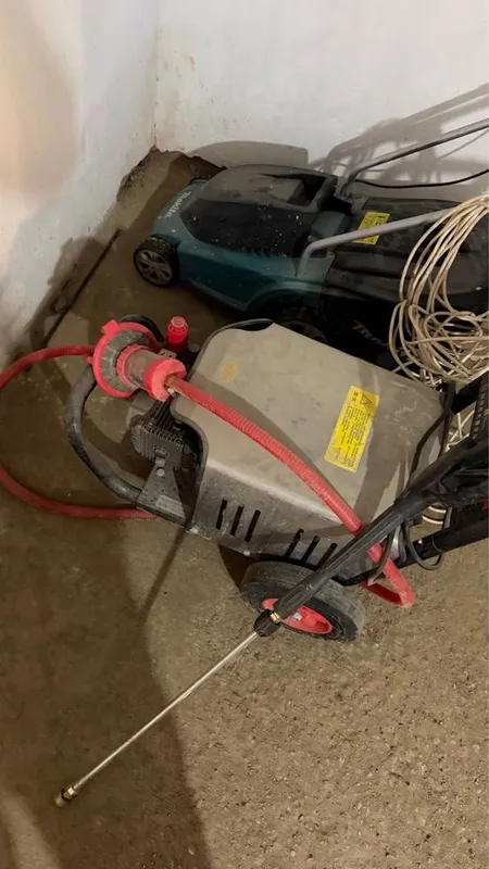 Profesanal karcher sotiladi 2 Profesanal karcher sotiladi 2