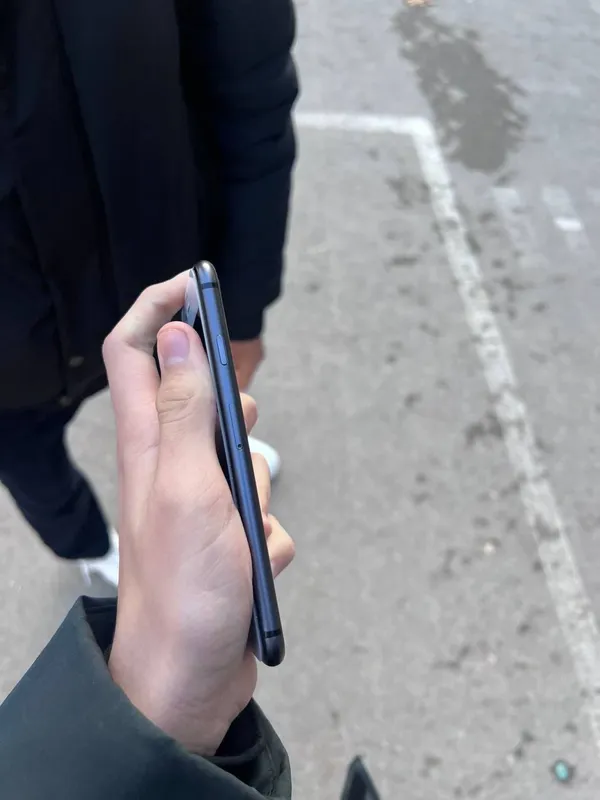 iPhone 8 64GB KH/A 2 iPhone 8 64GB KH/A 2