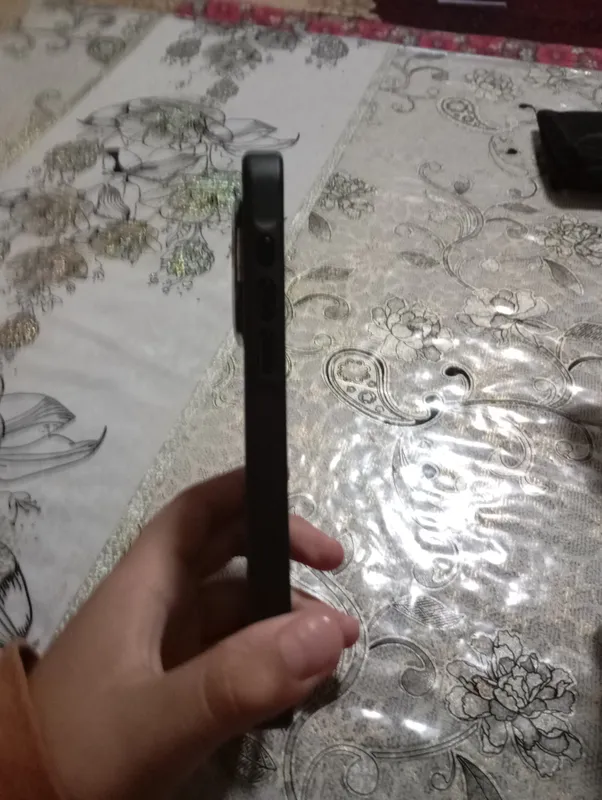 iphone 16 pro max chexol kamera himoyasi 2
