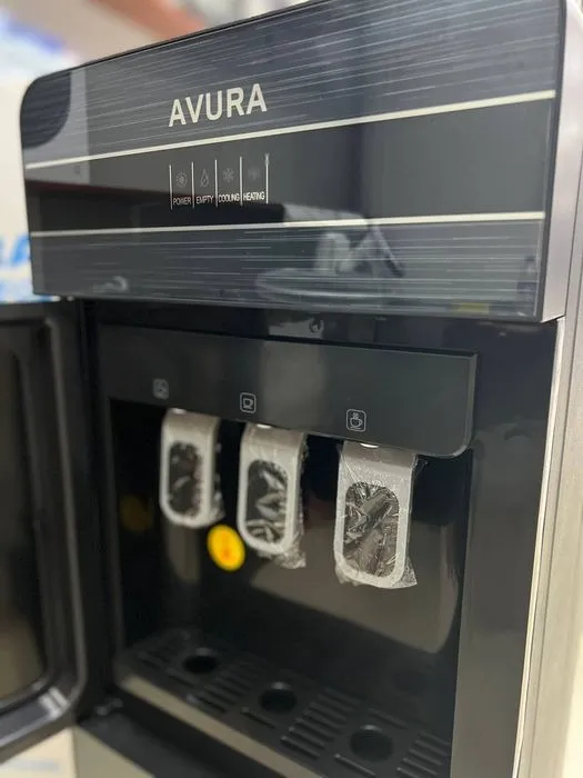 Кулер для воды от AVURA с нижней загрузкой воды. 4