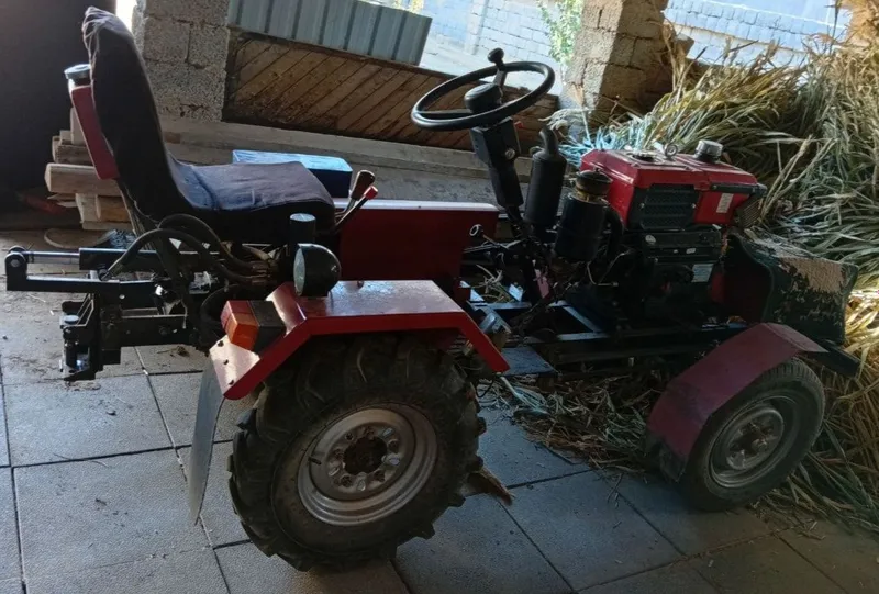 Mini traktor: Zubr Yoqilgʻisi: Dizel Modeli: R195 Tezligi: 2200 obyom — фото 2