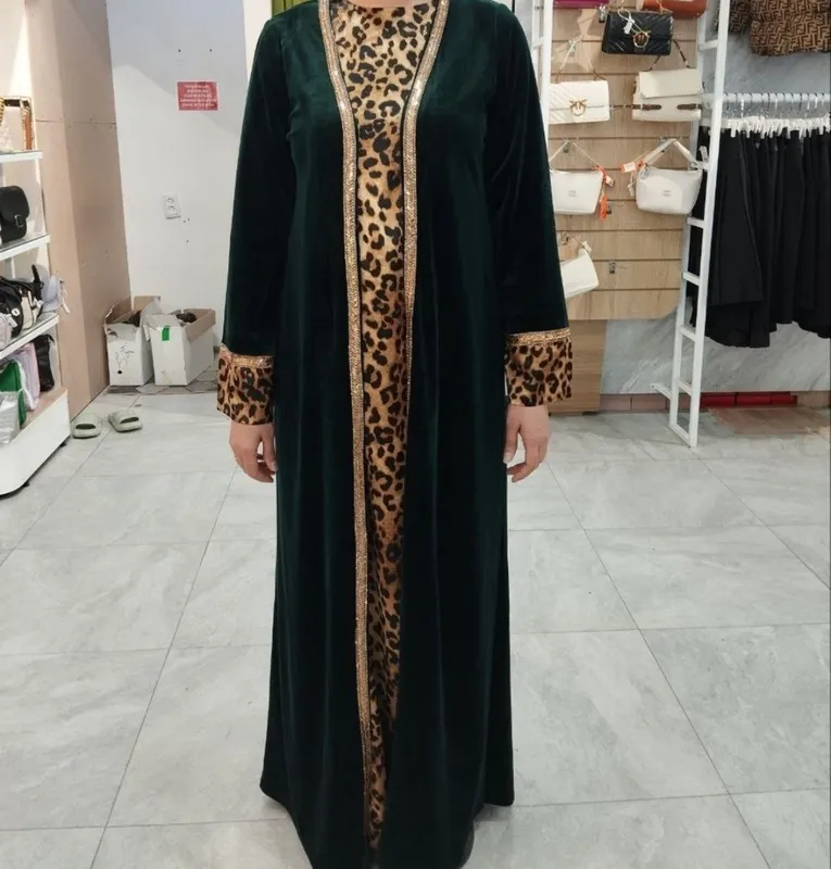 Yangi abaya sotiladi