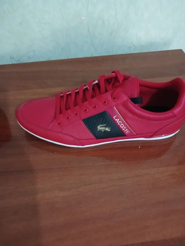 Красовка LACOSTE жуда мустаҳкам США 4 Красовка LACOSTE жуда мустаҳкам США 4
