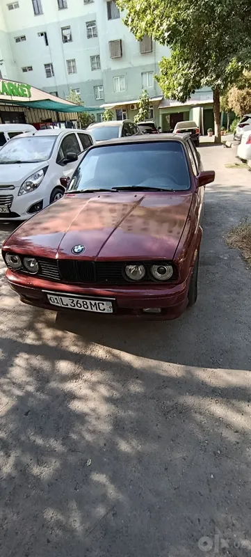BMW E30, рестайлинг, 1988 год, двигатель M40 1.8 4 BMW E30, рестайлинг, 1988 год, двигатель M40 1.8 4