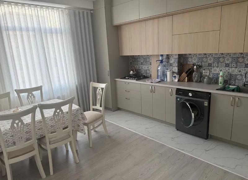 Продаётся  Паркентская, ЖК Parkent Plaza 4 ком 4