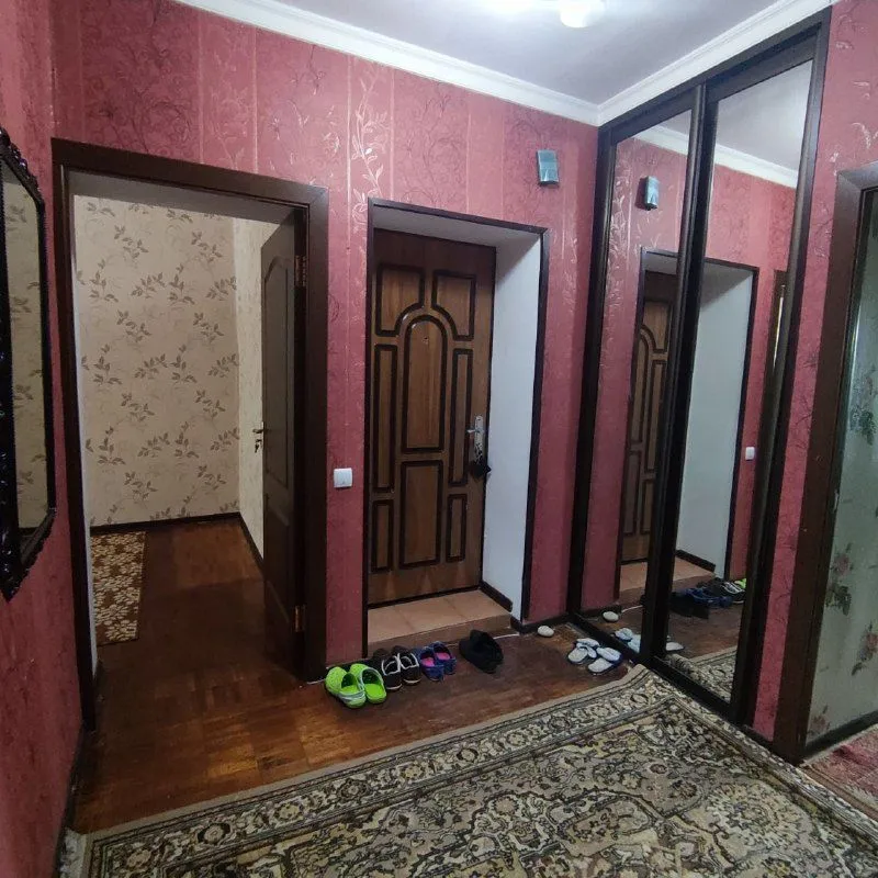 Yunusobod 2-kvartal 77-seriya 3 xonali sotiladi 3