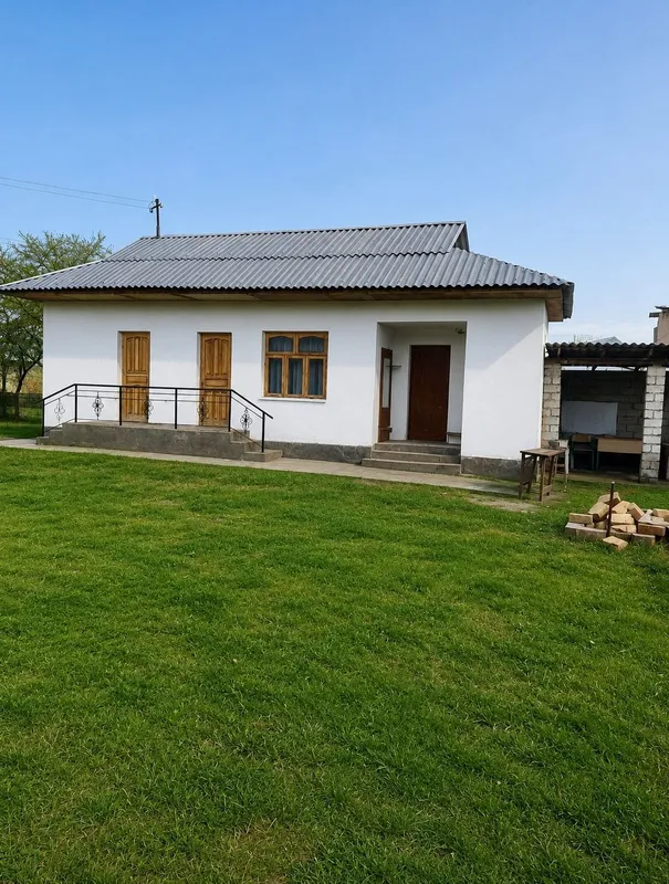 Dacha sotiladi, Tosh viloyati, Oqqo‘rg‘on, daryo yonida, 6 sotix, 3 xonali 3 Dacha sotiladi, Tosh viloyati, Oqqo‘rg‘on, daryo yonida, 6 sotix, 3 xonali 3