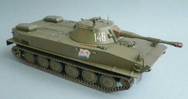 Сборная модель-Плавающий Танк-ПТ-76Б. Масштаб 1:35 — фото 1