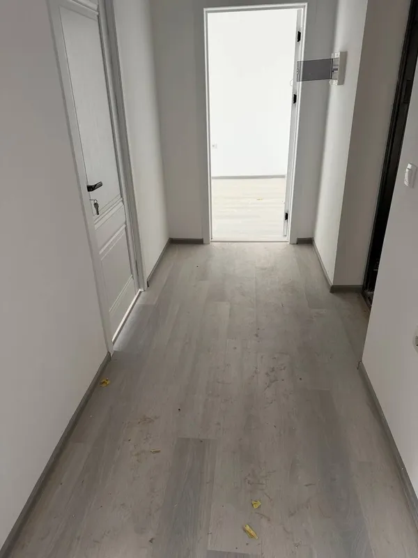 Uy sotiladi. Zudlik bilan Sergiliy bitonkada. Ipateka va subsidya bor. 6