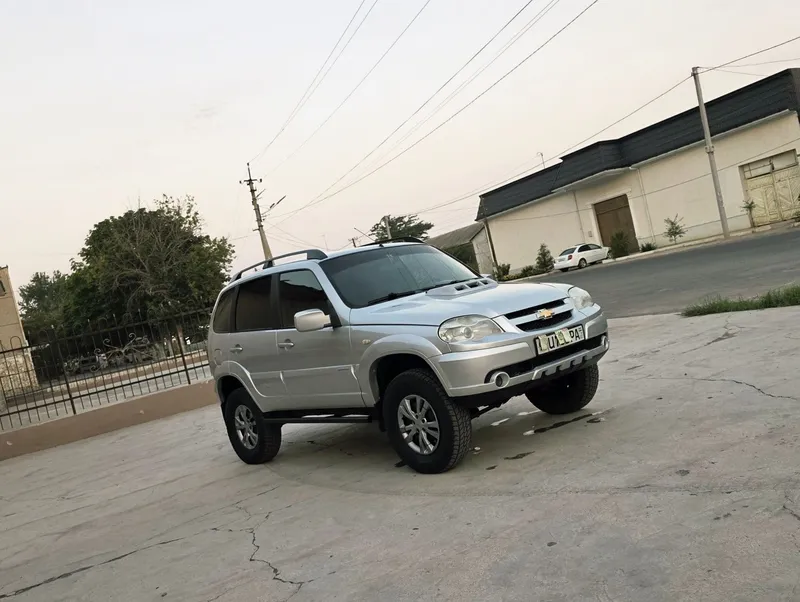 Niva 4x4 Sotiladi 6 Niva 4x4 Sotiladi 6