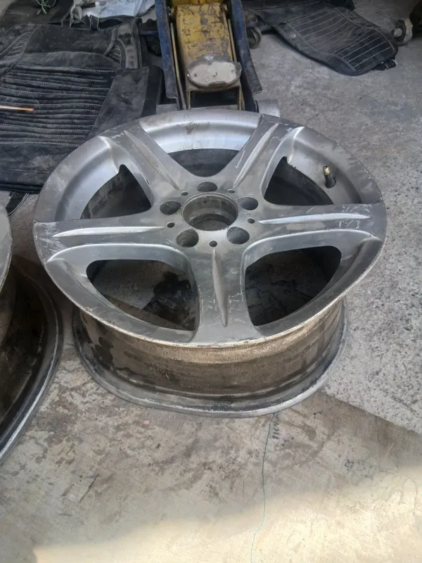 Diska R16 mersedes 2 Diska R16 mersedes 2