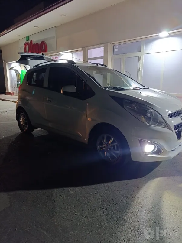Чистый Chevrolet Spark 2021 года, автомат 3 Чистый Chevrolet Spark 2021 года, автомат 3