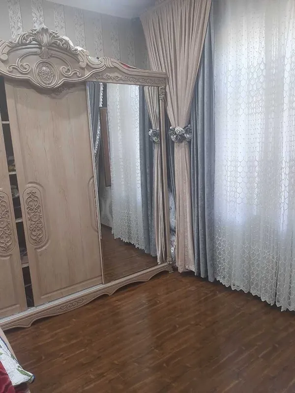 Янгиобод мах. 4 соток 5 хона Каробка 5 хона 2 этажка ховли сотилади 6