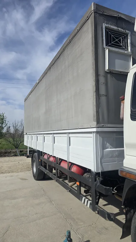 Isuzu 10 tonnalik kuzuf sotiladi 45 kubalik — фото 1