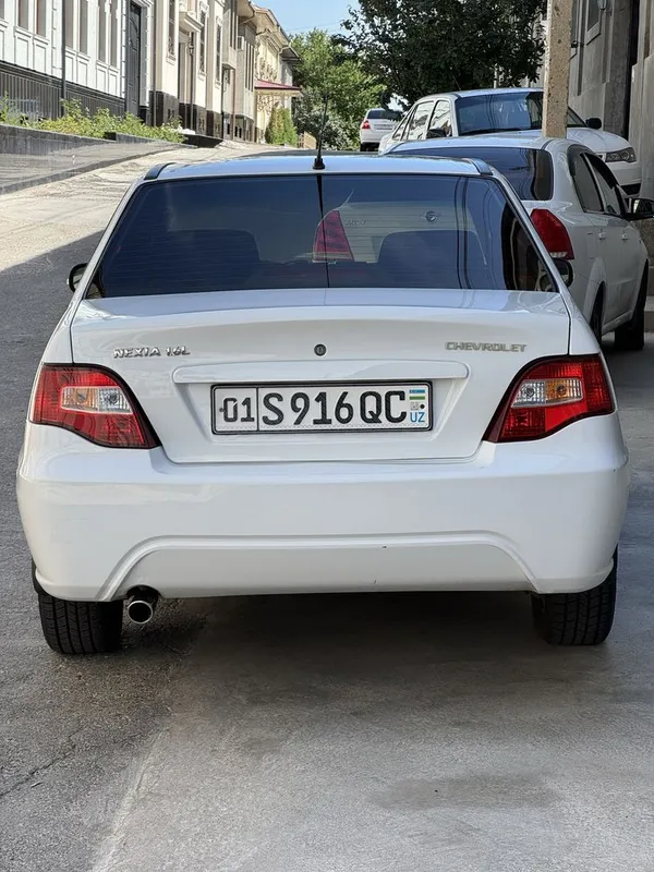 Nexia 2 sotiladi 2
