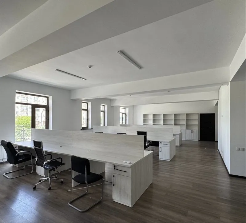 Аренда офис в Бизнес центре ! 250 кв.м и 125 кв.м 3