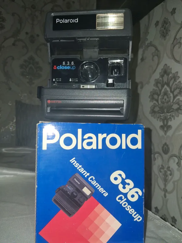 Polaroid 636 Closeup