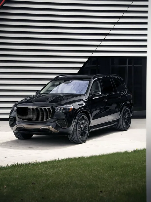 Mercedes-Maybach GLS 600 Night Series 2026 2 Mercedes-Maybach GLS 600 Night Series 2026 2
