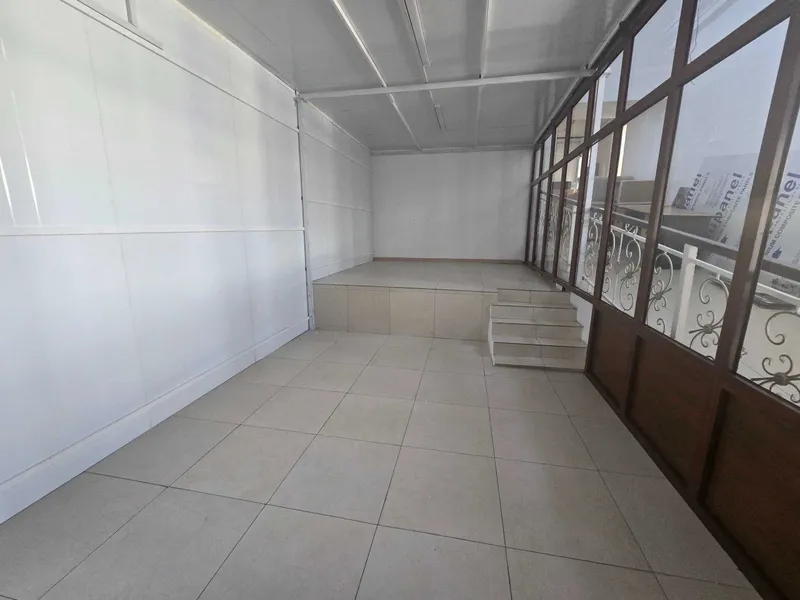 Buz bozorda yangi do‘konlar ijaraga beriladi (20 m² dan) 3