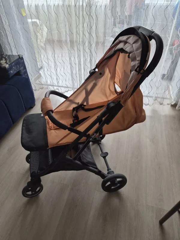 Продается складная, лёгкая прогулочная коляска Jikel — фото 2