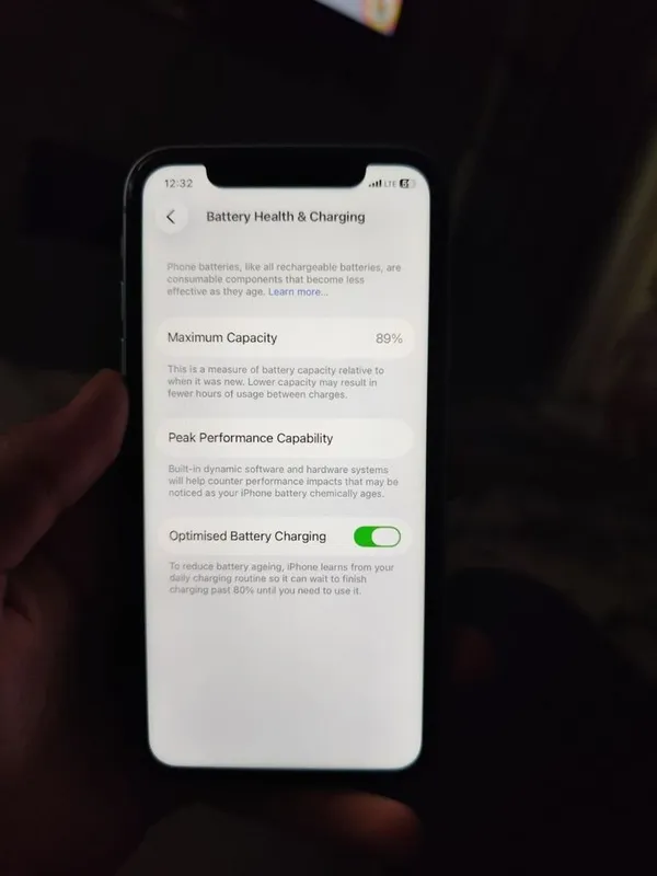 Iphone 11 yonkust 89 ochilmagam idial karopka yoq 6