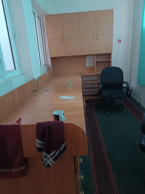 Продам шкаф со столом б/ у в отличном состоянии — фото 1 Продам шкаф со столом б/ у в отличном состоянии — фото 1