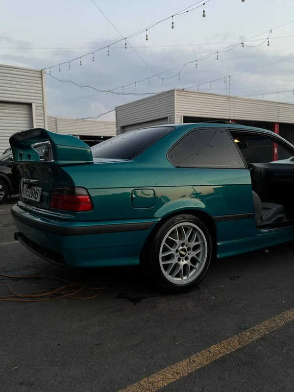 BMW E36 coupe (kupe) 9