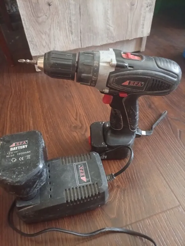 Шуруповёрт ЕРА 12v 1