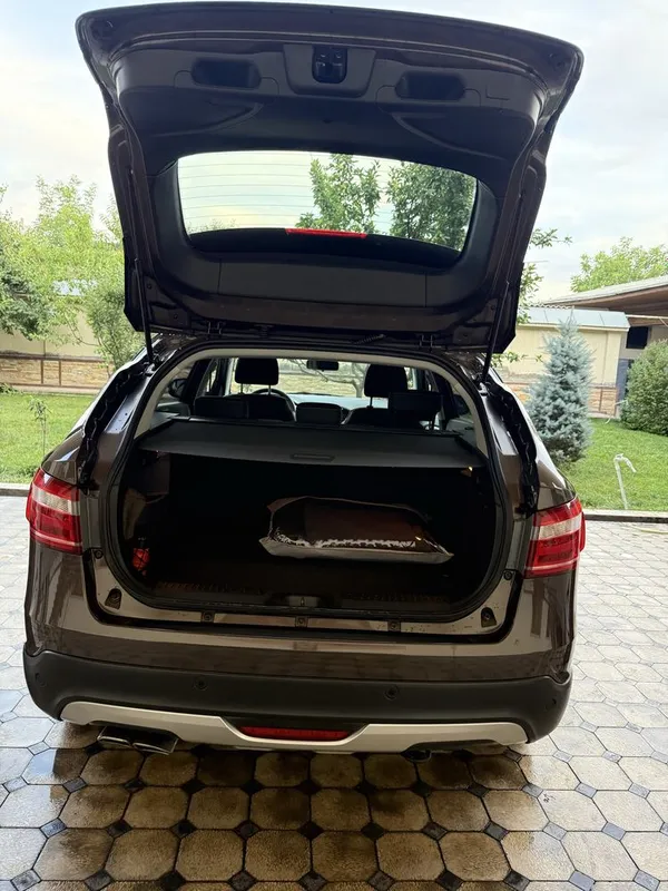 Lada Vesta Sw Cross 1.6 mexanika — фото 4