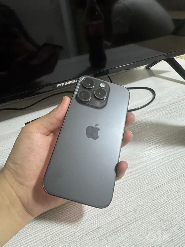iPhone 15 Pro, чёрный, 256 ГБ 1 iPhone 15 Pro, чёрный, 256 ГБ 1