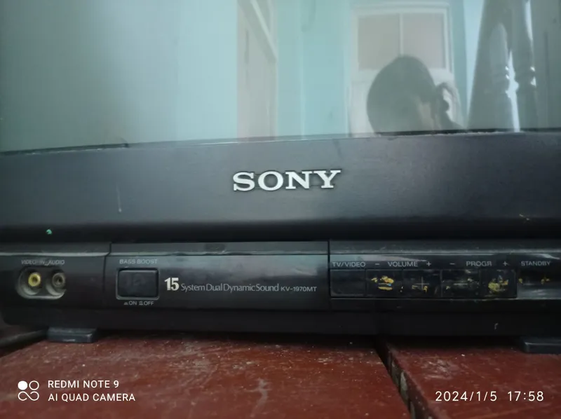 Продаётся телевизор Sony 2 Продаётся телевизор Sony 2
