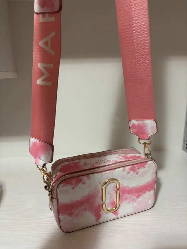 Marc Jacobs sumkasi. 2 Marc Jacobs sumkasi. 2