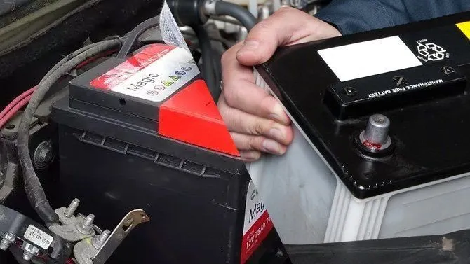 Аккумулятор Bosch Varta Delkor AGM EFB SMF Malibu Gentra Nexia — фото 1