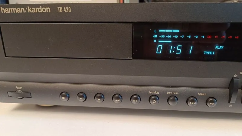 Кассетная дека Harman/Kardon TD 420 3 Кассетная дека Harman/Kardon TD 420 3