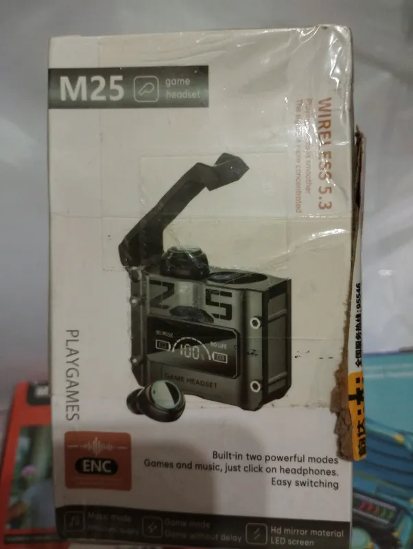 M25 simsiz naushniklar