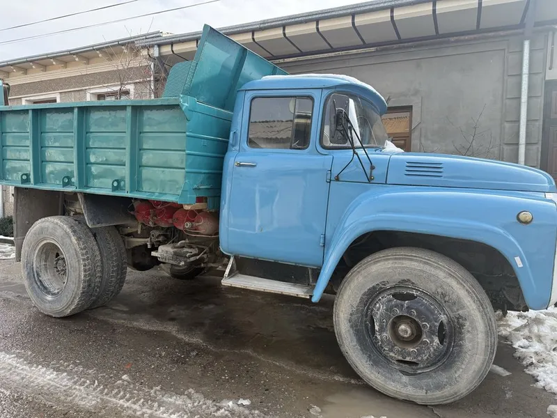 ZIL 1988 yil, yaxshi holatda, dokument bor