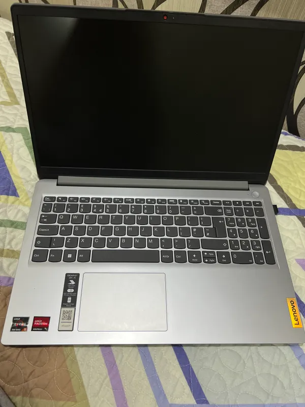 Lenovo IdeaPad 1 15AMN7 *AMD Ryzen 5 7520U 8/512gb