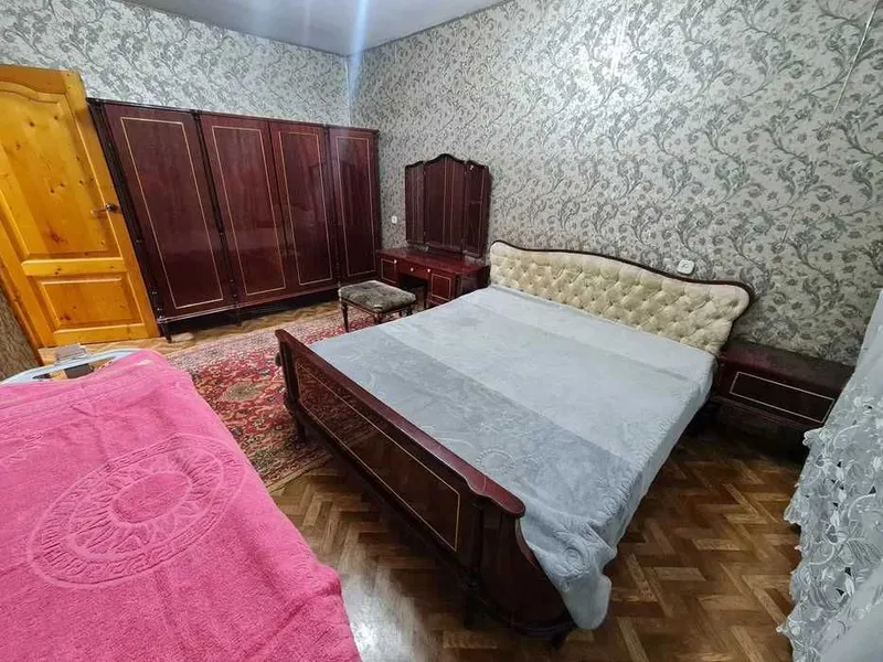 Сдается 3 комнатная квартира на БИЙ метро Максим горький 1