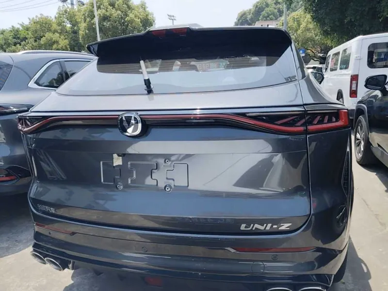 CHANGAN UNI-Z 1.5T Premium Edition — фото 4