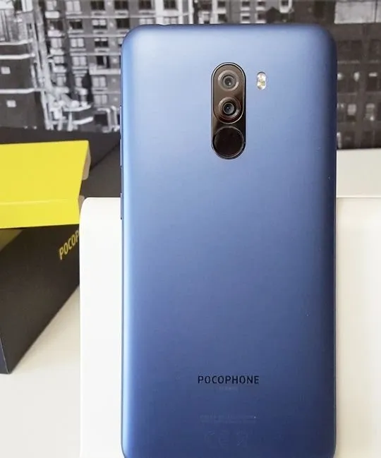 Poco F1 Pro 8/128 Poco F1 Pro 8/128
