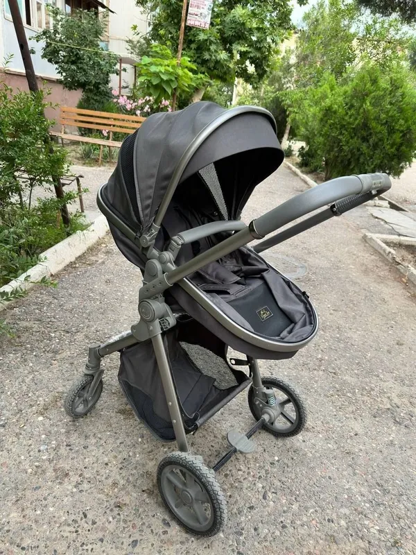 Срочно продаётся детская коляска