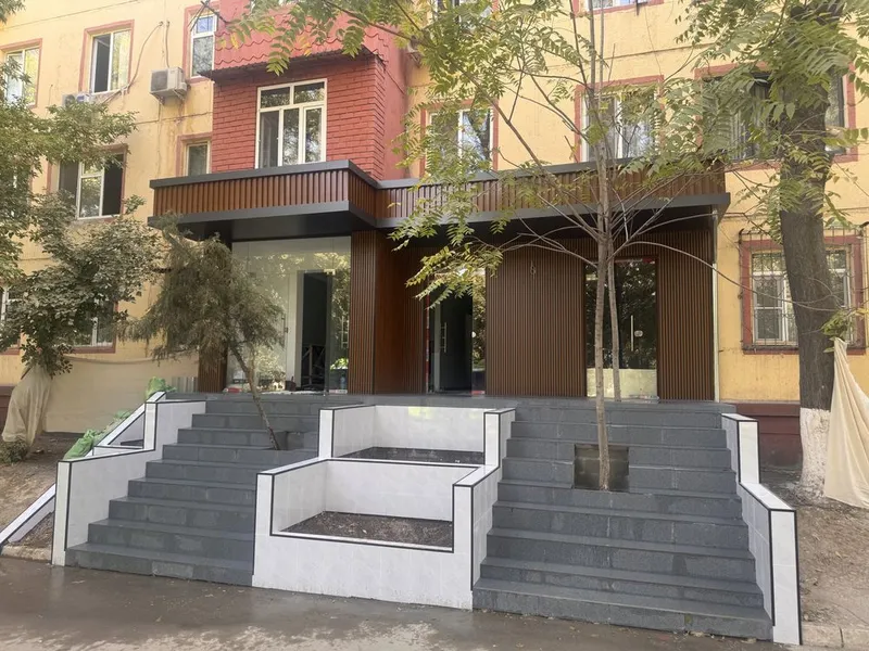 Аренда 55 м. Фасад 9 метров ор-р: Фархадский