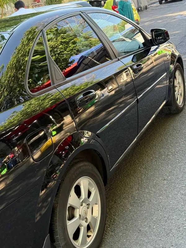 Chevrolet lacetti gentra 2