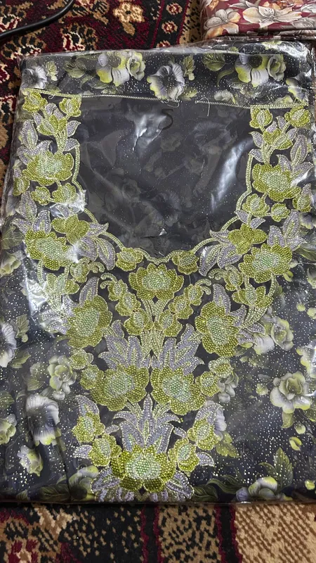 Dubaiskiy vishefkali material. 3.5 metr 1 Dubaiskiy vishefkali material. 3.5 metr 1