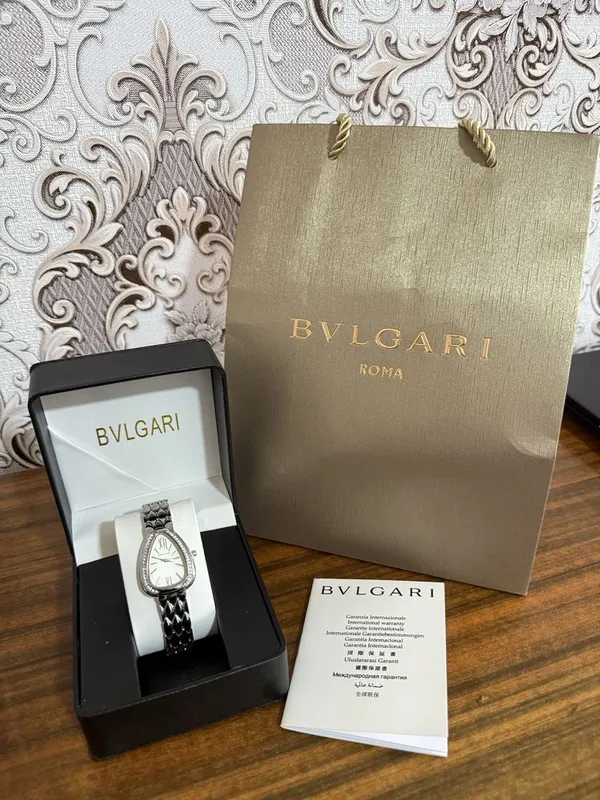 Женские часы Bvlgari, в подарочном каропке, на 8 марта — фото 1