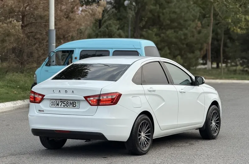 Lada Vesta 2020 1.6 mexanika luxe prestige 2 Lada Vesta 2020 1.6 mexanika luxe prestige 2