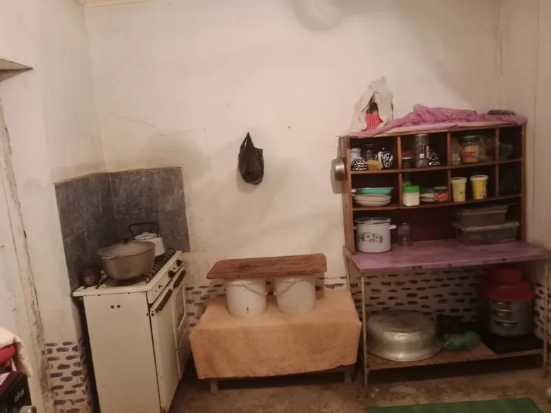 Uy sotiladi shoshilinchda 6 Uy sotiladi shoshilinchda 6