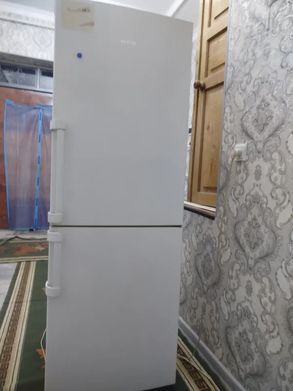 Холодильник Vestel 1