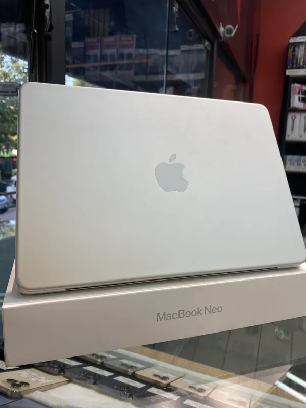 Macbook Neo 8GB/256GB/Silver (100% 7 цыкл) 1