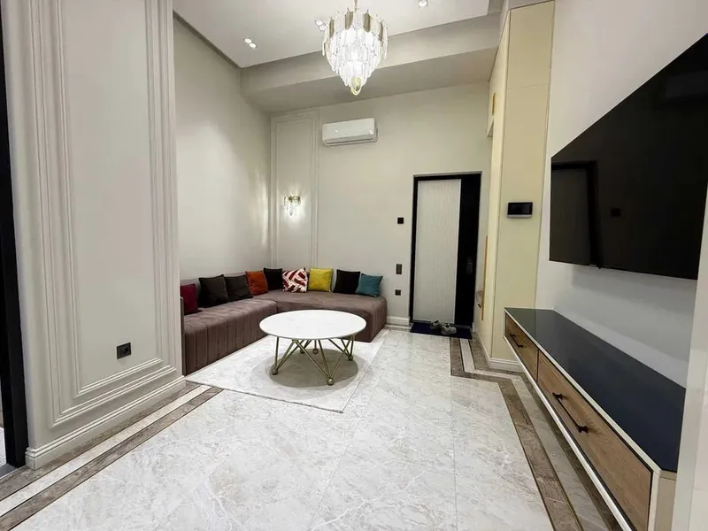 СРОЧНАЯ ПРОДАЖА: 2/2/4, 43 м², ЖК Yunusabad Residance (Юнусабад) — фото 2